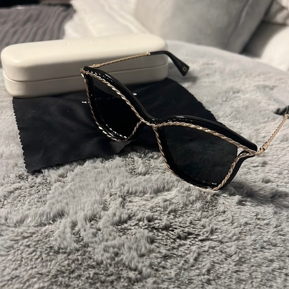 Marc Jacobs black & gold sunglasses - Picture 3 of 5